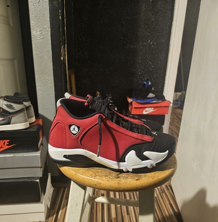 Jordan 14 Toro 100% AUTHENTIC Size 9 $140