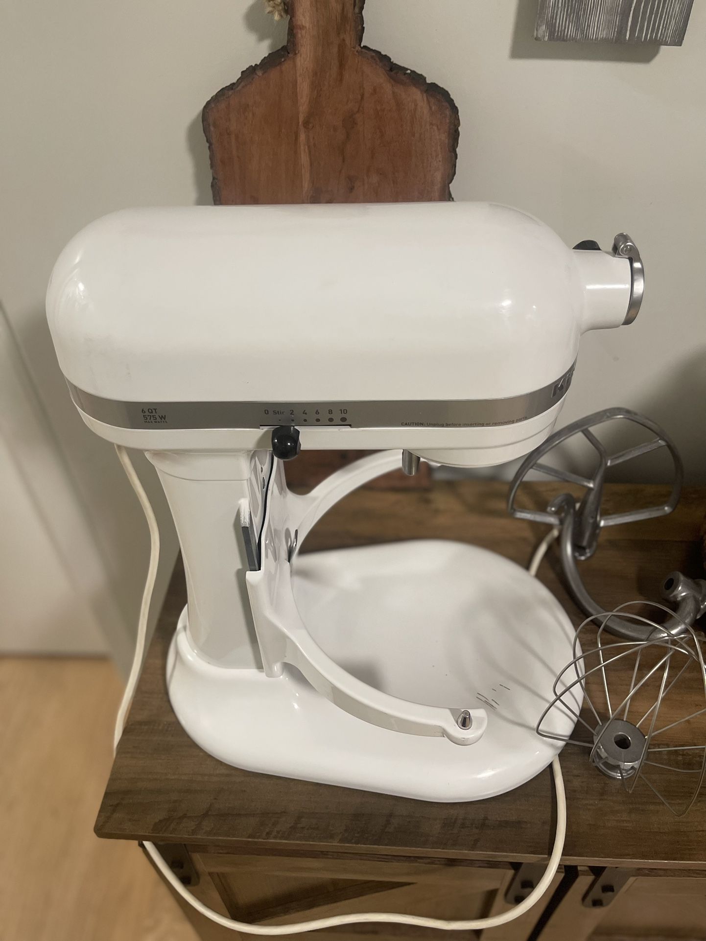 Kitchen Aid Professional 600 Series 6 quart Bowl - lift stand mixer for  Sale in East Islip, NY - OfferUp