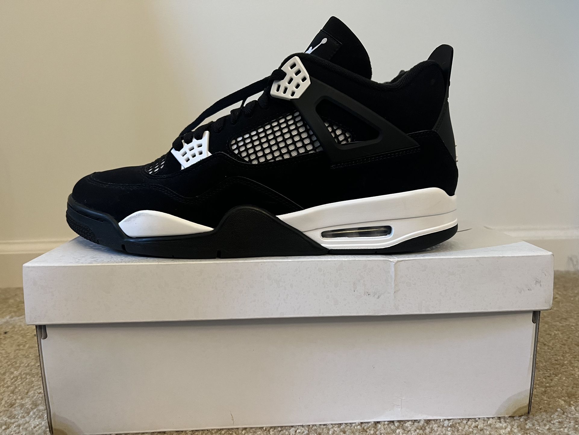 Air Jordan 4 Retro