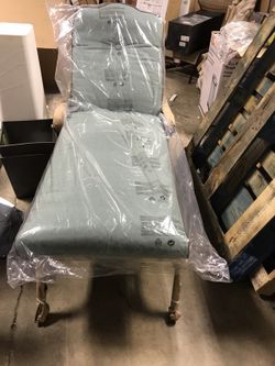 Lounge chair with cushion