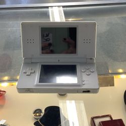 NINTENDO DS LITE 