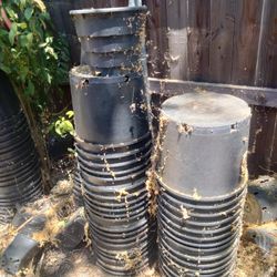Grow Pots 7 To 20 Gallon Lot