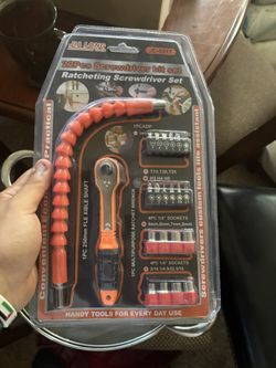 Ratcheting Screw Driver Set