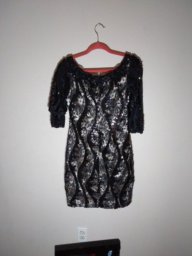 Mac Duggal Black Sparkly Lace Dress Size 6