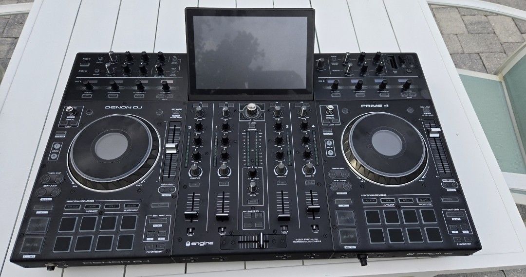 DJ Deck 
Denon DJ Prime 4-deck Standalone DJ System
Protective Cover 
$1300
New never been used 

4-deck standalone DJ controller for computer-free DJ