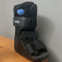 United Ortho Short Air Cam Walker Fracture Boot xsmall