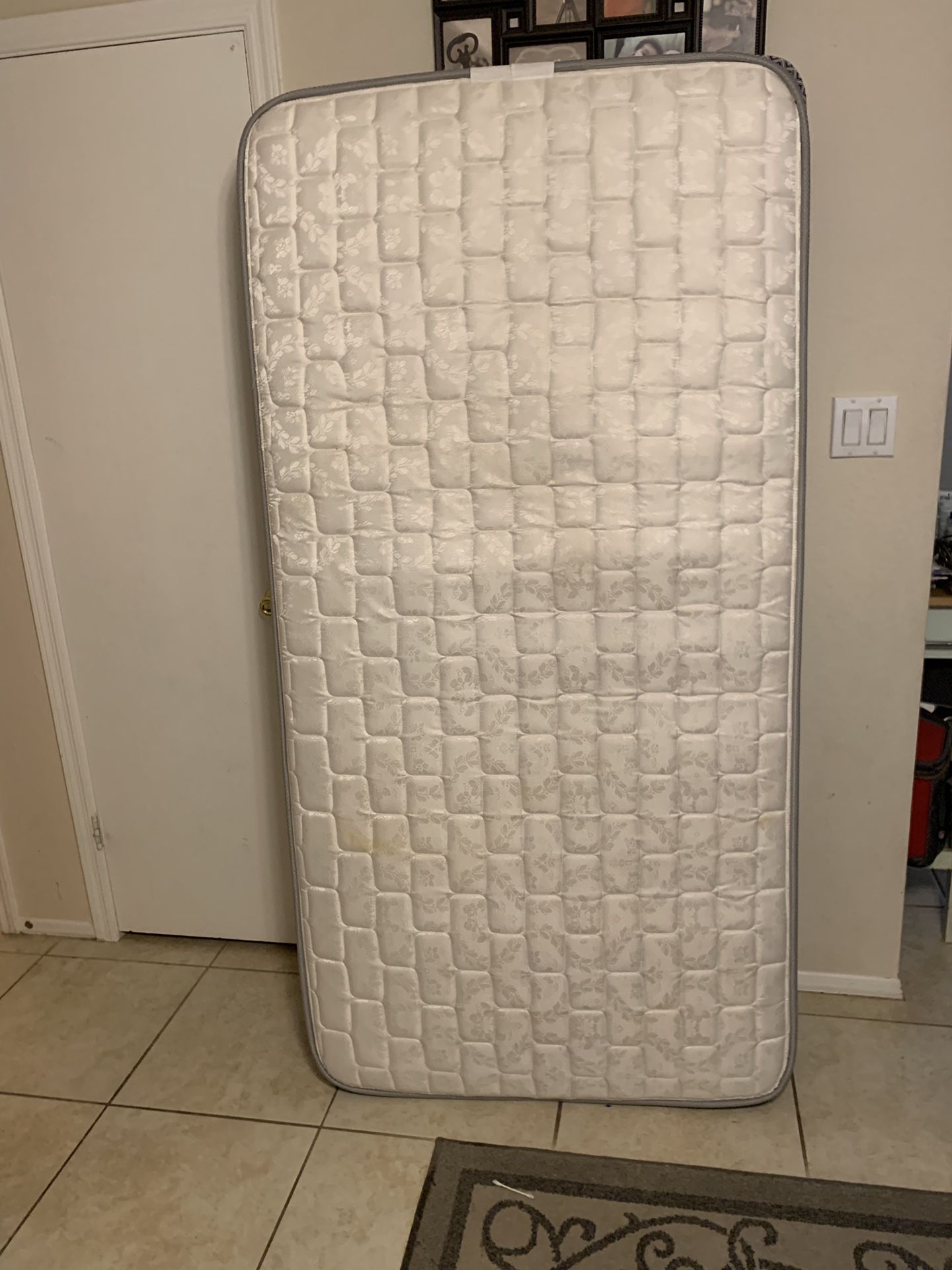 Twin bed