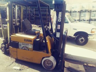 Clark electric forklift