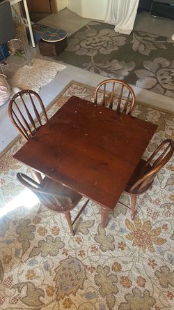 Pottery Barn Kids Table w/ 4 Chairs