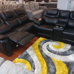 *Now Available!!!*---Bold Santiago Black Leather Reclining Sofa/Loveseat Sets---Delivery And Financing Available🤭