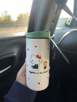 Hello kitty tumbler