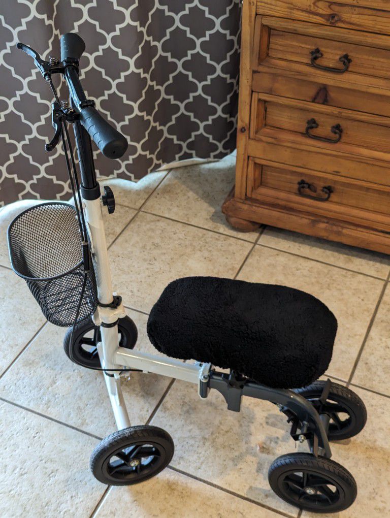 Medical Knee Scooter - foldable with front basket