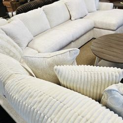 Stunning Stylish Cozy Sectional!