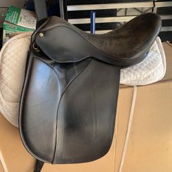 Dressage Saddle