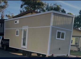 Tiny home on wheels