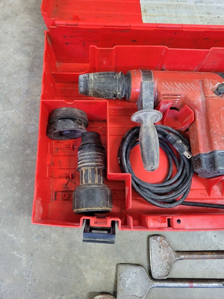 Hilti Rotary Hammer / Chipping Drill for Sale in Bremerton, WA OfferUp