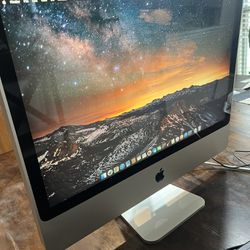Apple iMac 24" Desktop. OS X El Capitan