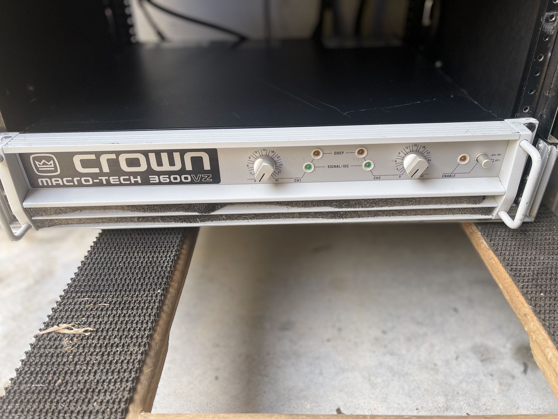 Crown Macro Tech 3600vz Power Amp