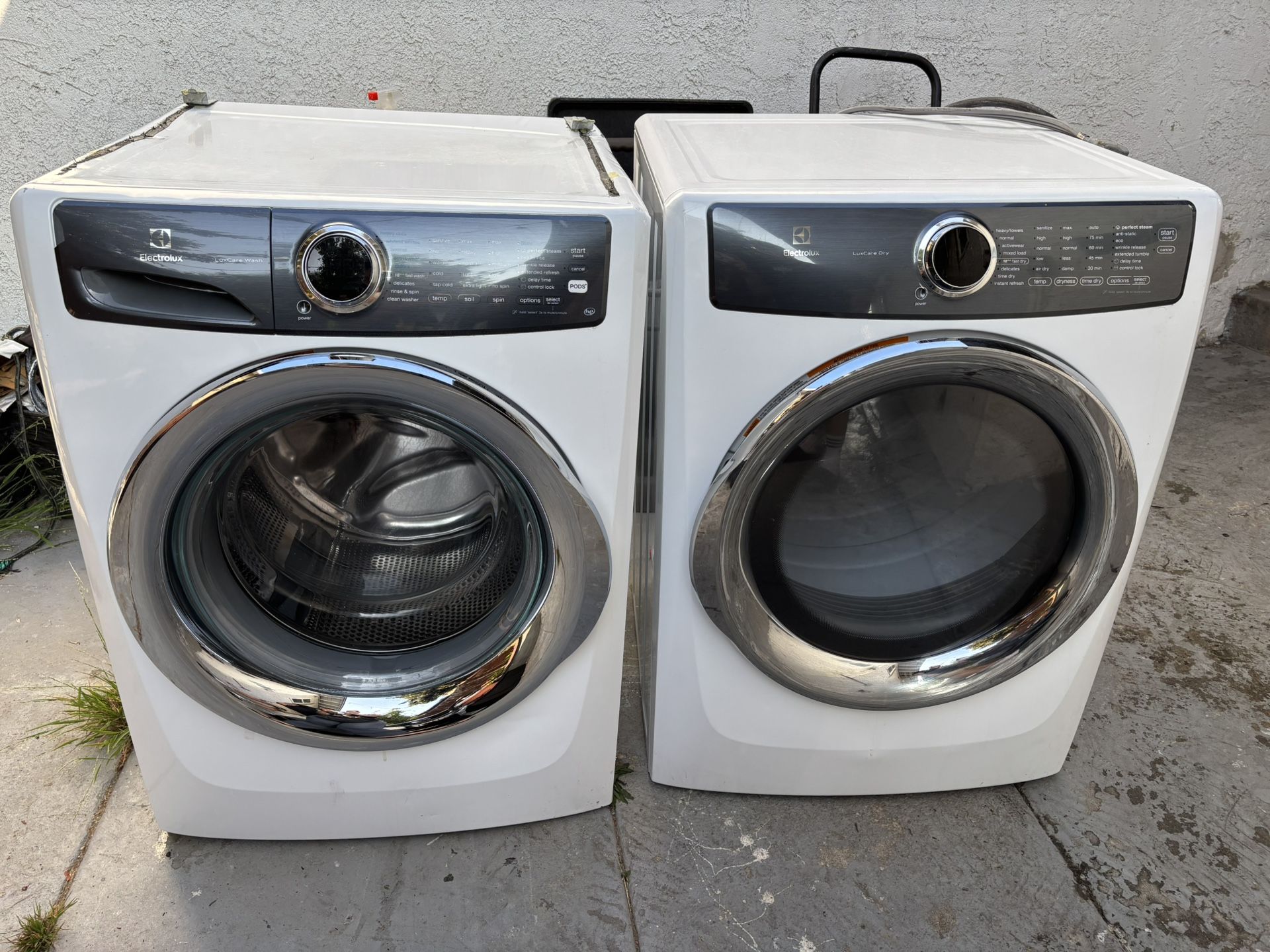 Washer And Dryer/ Lavadora Y Secadora