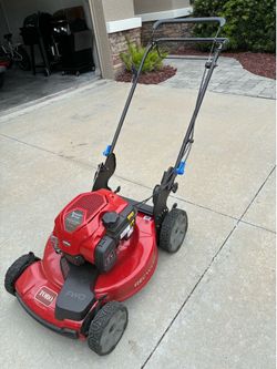 TORO 22” Self Propelled Gas Mower