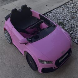 Coche de juguete Audi TT RS Roadster de 6 V