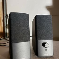 Companion® 2 Series III multimedia speaker system

