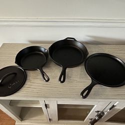 Cast Iron Skillet Set
