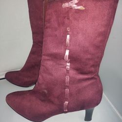 Size 13 wide burgundy female boots