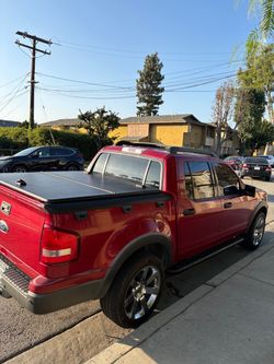 2010 ford Explore  trac
