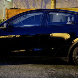 2022 Tesla Model Y Performance Package