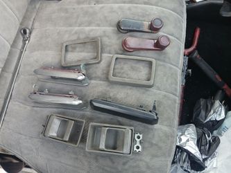 Partes para nissan pregunte por lo k le interese.