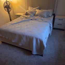 Furniture bedroom set