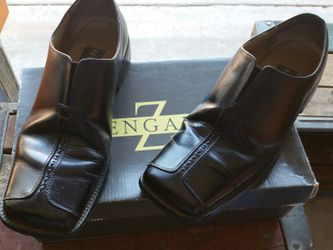 Men's dress shoes