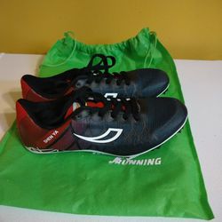 Kids Size 6/ 37 Running Cleats/ Shoes