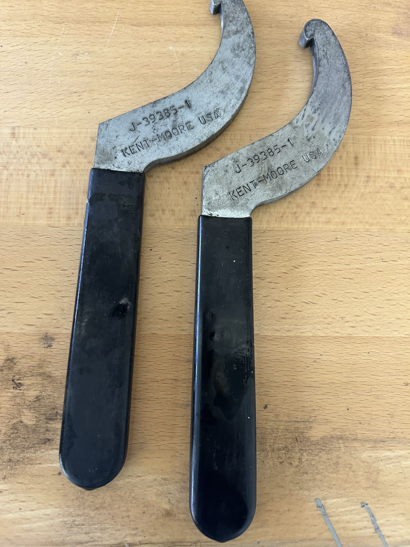 Kent-Moore USA J-39385-1 spanner wrenches