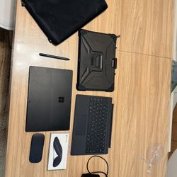 Surface Pro 7  I5  laptop tablet  & Accessories 