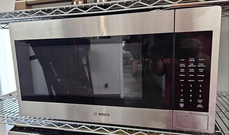  Bosch-Built In Microwave HMB30155UC Stainless Steel  