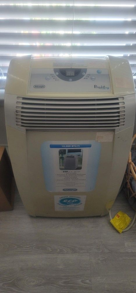 Delonghi PAC C100el Portable Air Conditioner 10,000 BTU