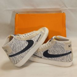 Nike Blazer Mid '77 VNTG Available in Size Men's 9.5 / Women's 11