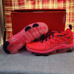 Nike Air Vapormax Plus (Bright Crimson Pink Blast)