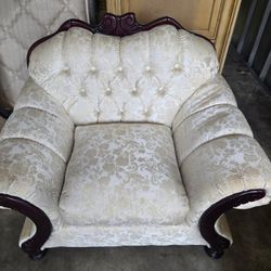 Vintage 3‑Piece Couch Set