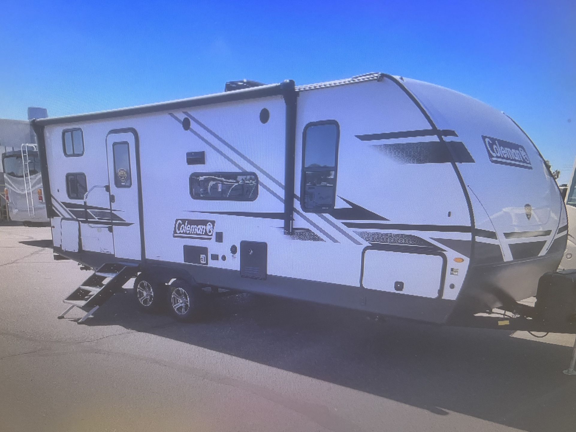 2023 COLEMAN LIGHT 2455BH