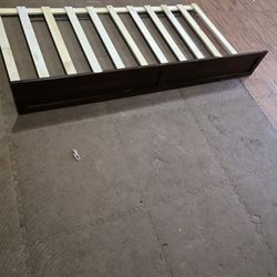  trundle bed twin size Used For Afew Months