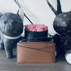 Michael Kors Small Clutch/Wallet