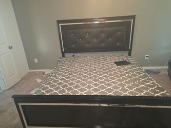 Beautiful king bedroom set