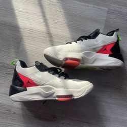 Jordan zoom 92 size 7