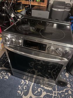 LG ProBake Electric Slide-In Range