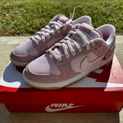 New Womens Nike Dunk Low