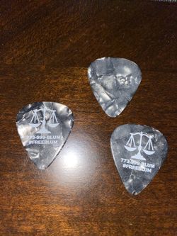 3 Custom Guitar Pics Freeblum
