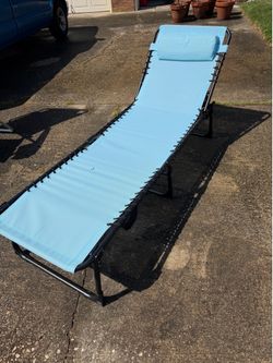 Outdoor lounger